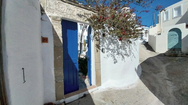 House | Exterior detail - 3-bed Island Villa - Garden Terrace & Sunset Views (Rhodes)