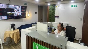 Reception - HOTEL BOUTIQUE LOS REYES (Acacias)