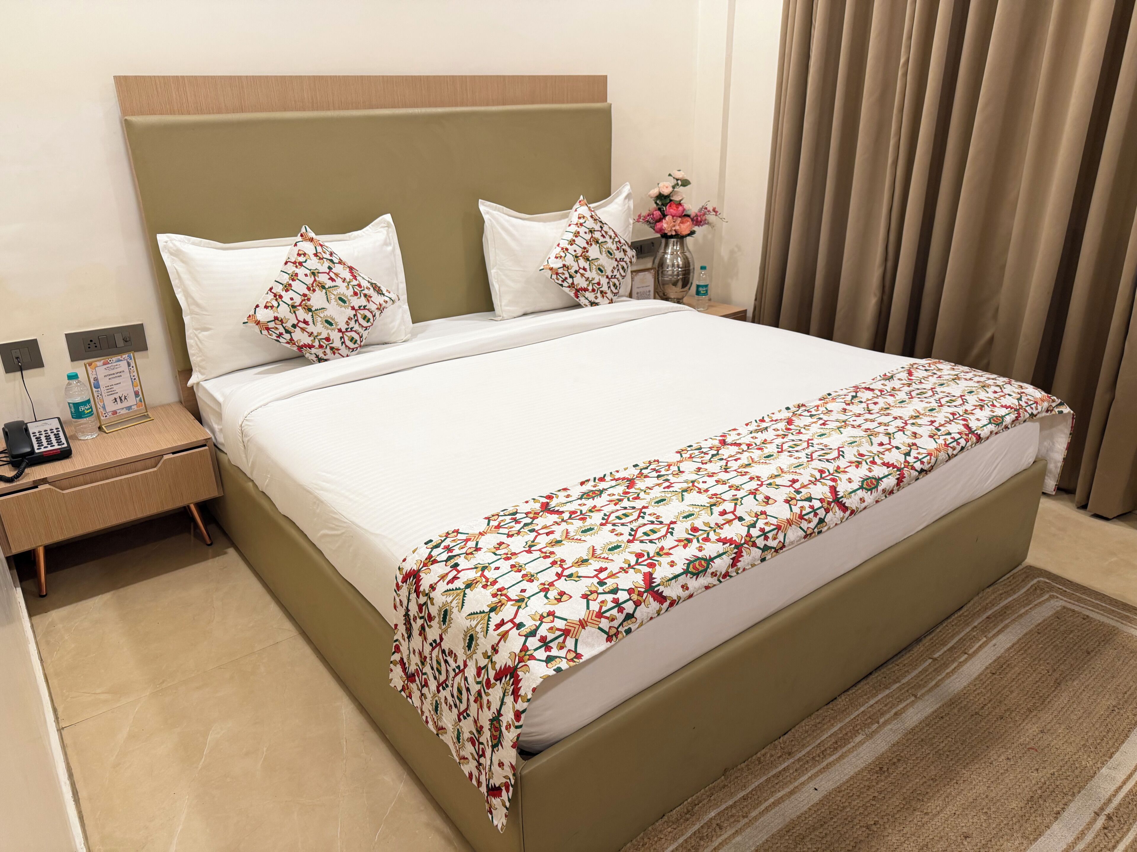 Deluxe Room | In-room safe, laptop workspace, soundproofing, free WiFi