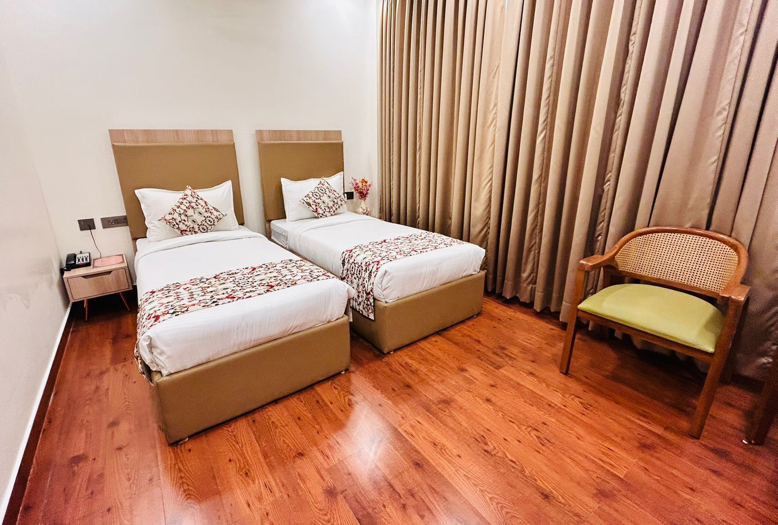 Standard Twin Room | Egyptian cotton sheets, premium bedding, pillowtop beds, in-room safe