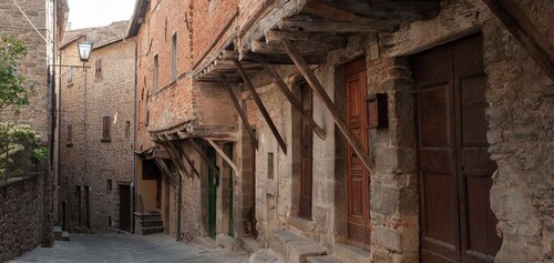 Cortona Skyline Retreat