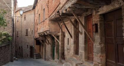 Cortona Skyline Retreat