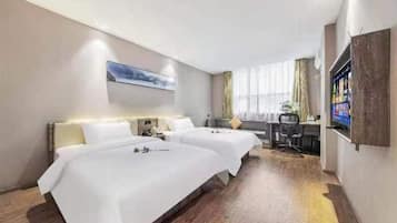 Blackout curtains, soundproofing, iron/ironing board, free WiFi