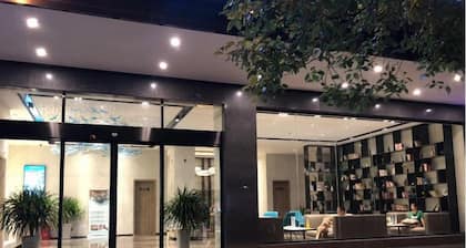 Sanyuan Hotel Wuling Square Store