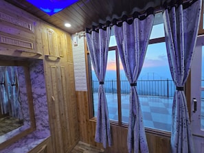 Deluxe Double or Twin Room, Mountain View | Laptop workspace, soundproofing, free WiFi - Hotel HILL Mount View Dalhousie Chamba  (Dalhousie)