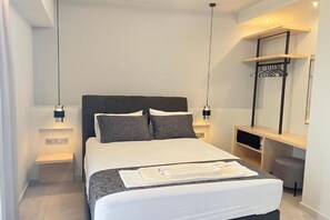 3 chambres, fer et planche à repasser, lit parapluie, Wi-Fi gratuit