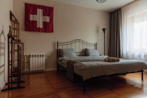 1 bedroom, iron/ironing board, WiFi, bed sheets - Convenient Apartment in Tashkent Center (Тоshkent)