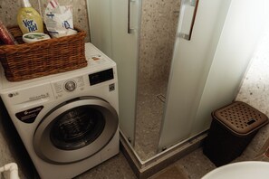 Interior - Convenient Apartment in Tashkent Center (Тоshkent)