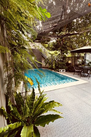Outdoor pool - Casa Marcela (Angeles City)