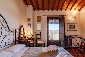 2 Schlafzimmer, Bügeleisen/Bügelbrett, Internetzugang, Bettwäsche