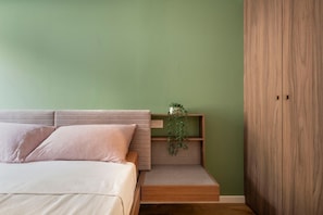 1 chambre, fer et planche à repasser, Wi-Fi, draps fournis