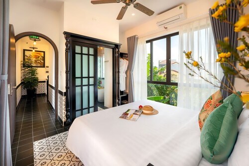 Feeling Peace - Private Pool/town/bike/retreat