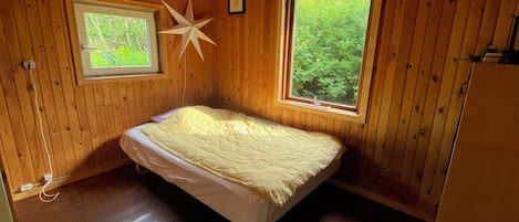 2 bedrooms, free WiFi