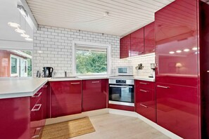 Kühlschrank, Ofen, Herdplatte, Geschirrspüler