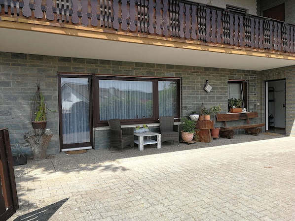 Terrace/patio - Apartment 'Buedinger Weg' with Wi-Fi (Gründau)