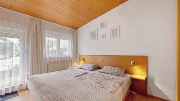 1 chambre, fer et planche Ă  repasser, Wi-Fi gratuit, draps fournis
