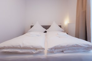 2 chambres, fer et planche Ă repasser, Wi-Fi gratuit, draps fournis