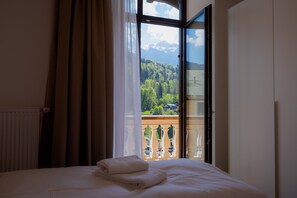 1 bedroom, iron/ironing board, free WiFi, bed sheets - Apartment 'Max 6' with Mountain View, Balcony and Wi-Fi (Berchtesgaden)