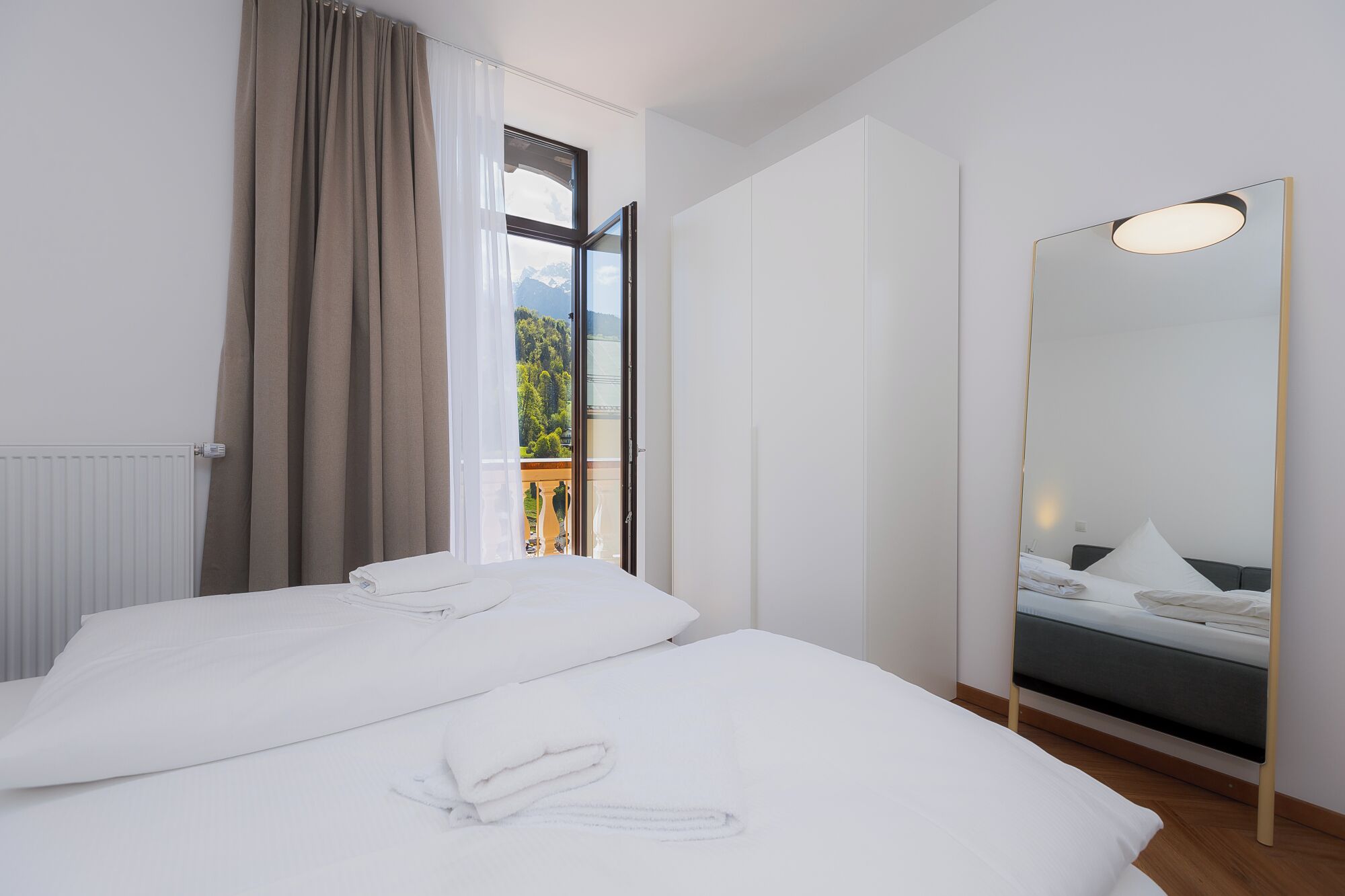 1 dormitorio, tabla de planchar con plancha, wifi gratis y ropa de cama