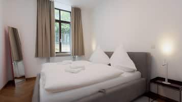 2 slaapkamers, een strijkplank/strijkijzer, gratis wifi, beddengoed