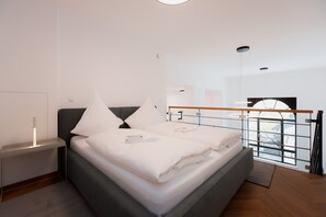 1 bedroom, iron/ironing board, free WiFi, bed sheets - Apartment 'Max 14' with Mountain View, Balcony and Wi-Fi (Berchtesgaden)