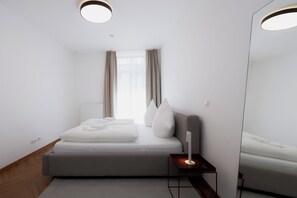 2 makuuhuonetta, silitysrauta/-lauta, ilmainen Wi-Fi, vuodevaatteet