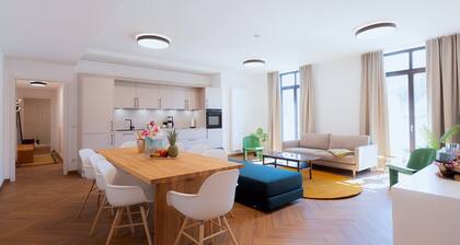 Ferienwohnung 'Max 9' mit Bergblick, Balkon und Wi-Fi