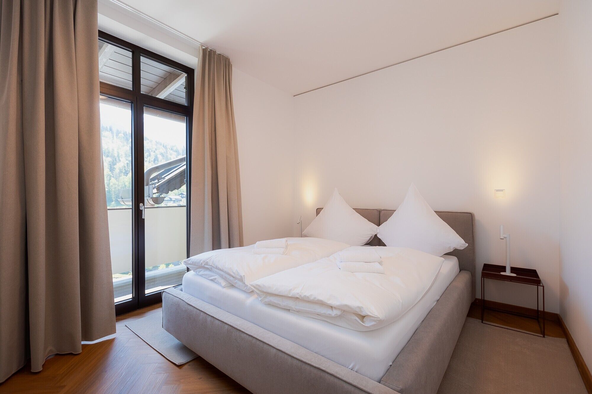 4 habitaciones, tabla de planchar con plancha y wifi gratis 
