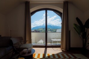 Interior - Apartment 'Max 10' with Mountain View, Balcony and Wi-Fi (Berchtesgaden)