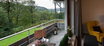 Apartment 'Hof Weuste' with Lake View, Shared Garden and Wi-Fi