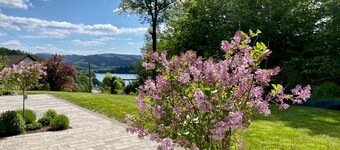Apartment 'Hof Weuste' with Lake View, Shared Garden and Wi-Fi