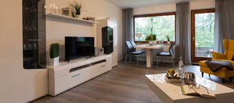 Apartment 'Hof Weuste' with Lake View, Shared Garden and Wi-Fi