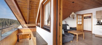 Apartment 'Feldbergblick' with Mountain View, Shared Garden and Wi-Fi
