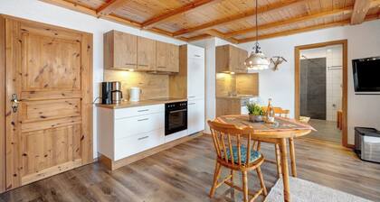 Appartement 'Kandelblick Mit 60qm' avec vue sur les montagnes, terrasse privée et Wi-Fi