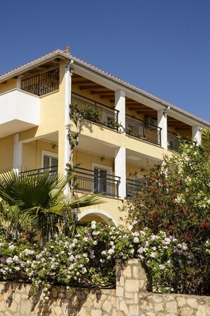 Exterior - Searocco Studios & Apartments (Zakynthos)