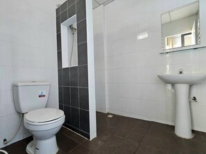 淋浴設備、提供毛巾