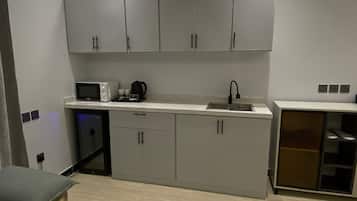 Fridge, microwave, stovetop, electric kettle