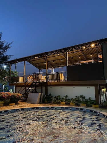 Nemuru Grand Anyer Palazo