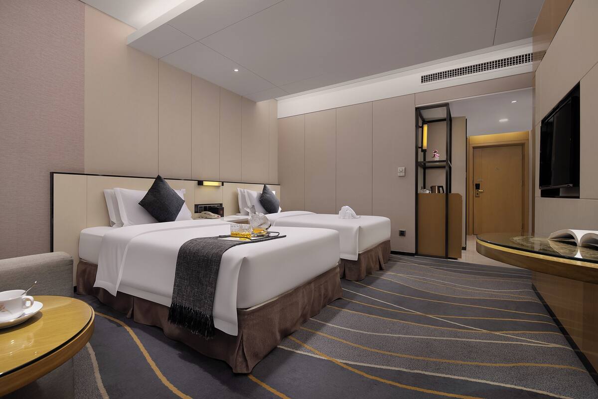 Elite Twin Room