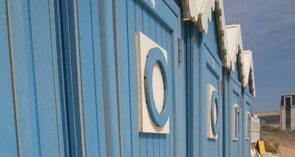 Studio adjoining the owner's house Terrace corner not overlooked