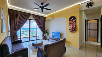 Deluxe Apartment, 3 Bedrooms | Living area