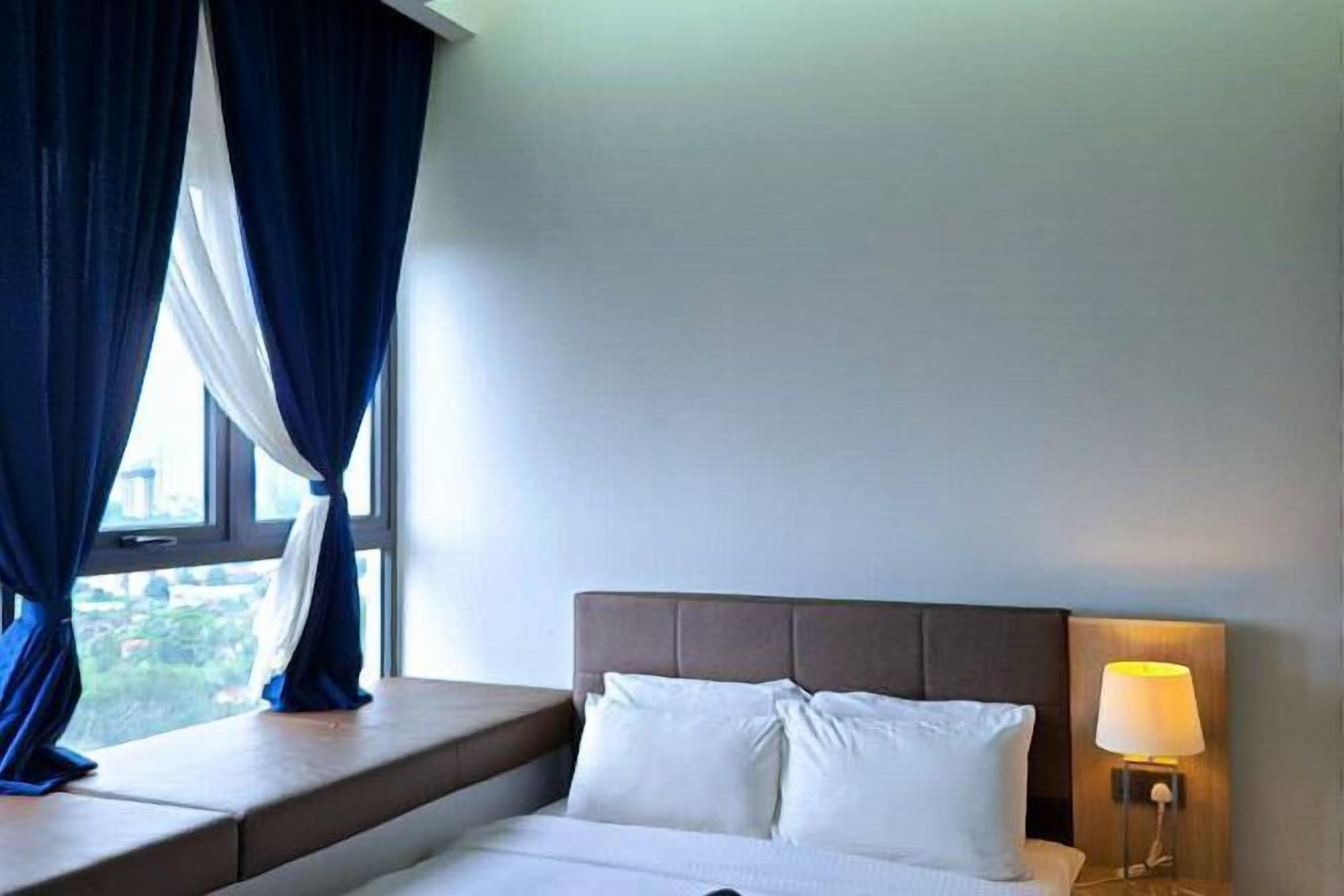 Blackout drapes, iron/ironing board, free WiFi, bed sheets