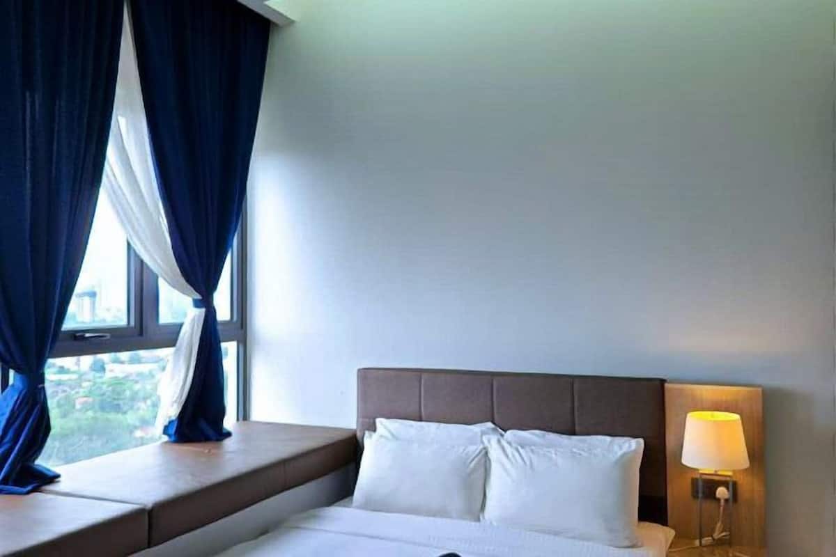 3 bilik tidur, langsir/tirai gelap terus, seterika/papan seterika