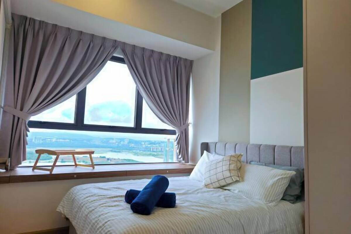 3 bilik tidur, langsir/tirai gelap terus, seterika/papan seterika