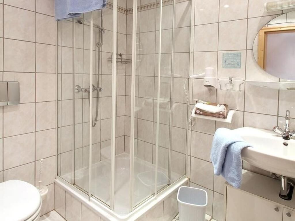 Articles de toilette gratuits, sèche-cheveux