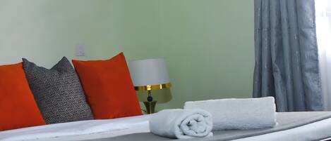 2 soverom, strykejern/-brett, wi-fi og sengetøy