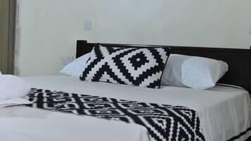 2 chambres, fer et planche Ă  repasser, Wi-Fi, draps fournis