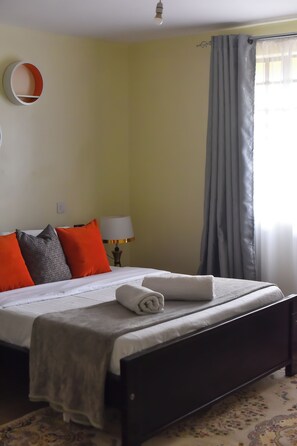 2 Schlafzimmer, Bügeleisen/Bügelbrett, WLAN, Bettwäsche