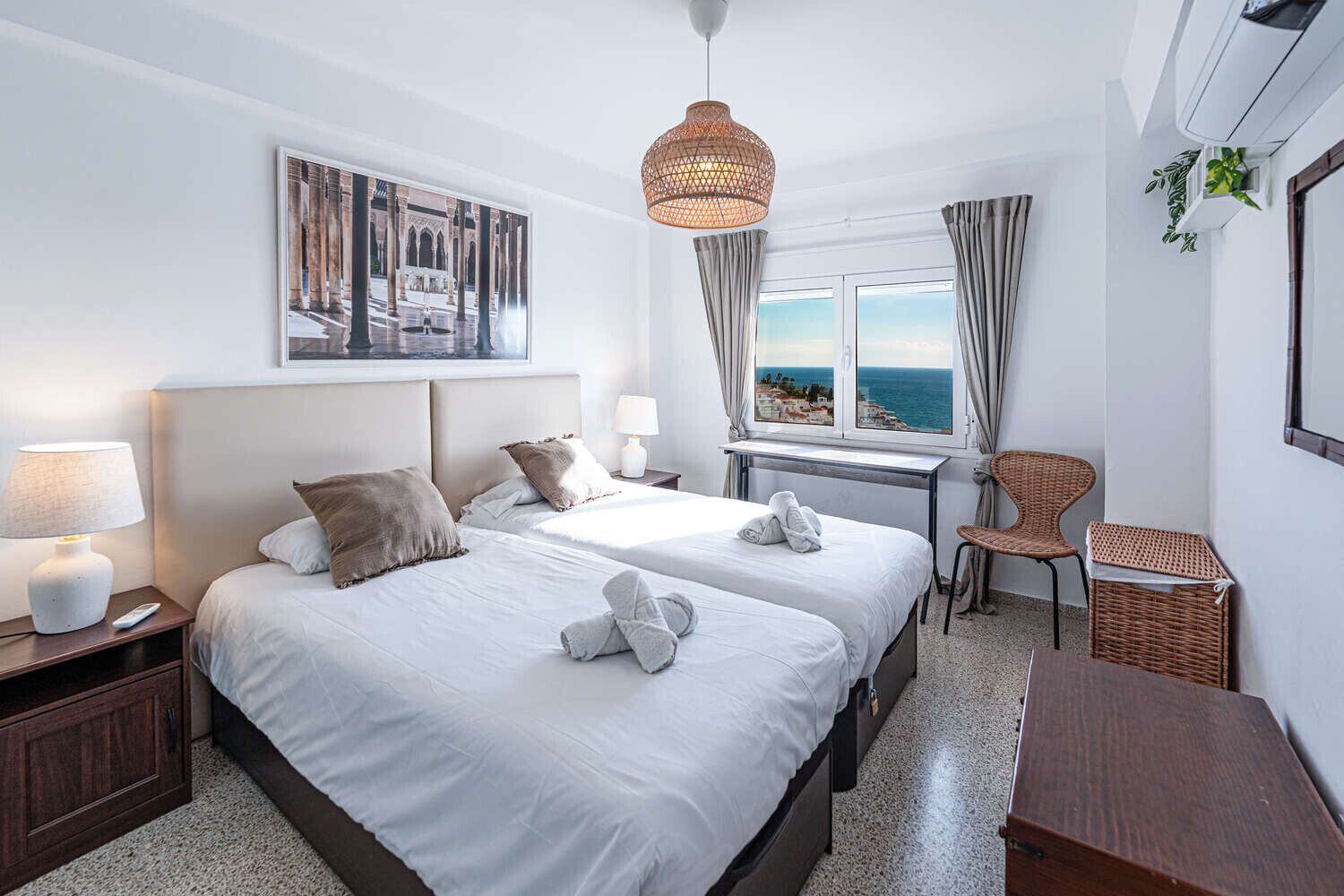 2 habitaciones, tabla de planchar con plancha y wifi gratis 