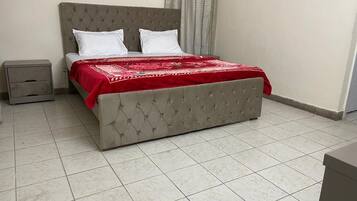 3 bedrooms, iron/ironing board, WiFi